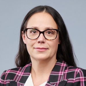 Leah Davies 